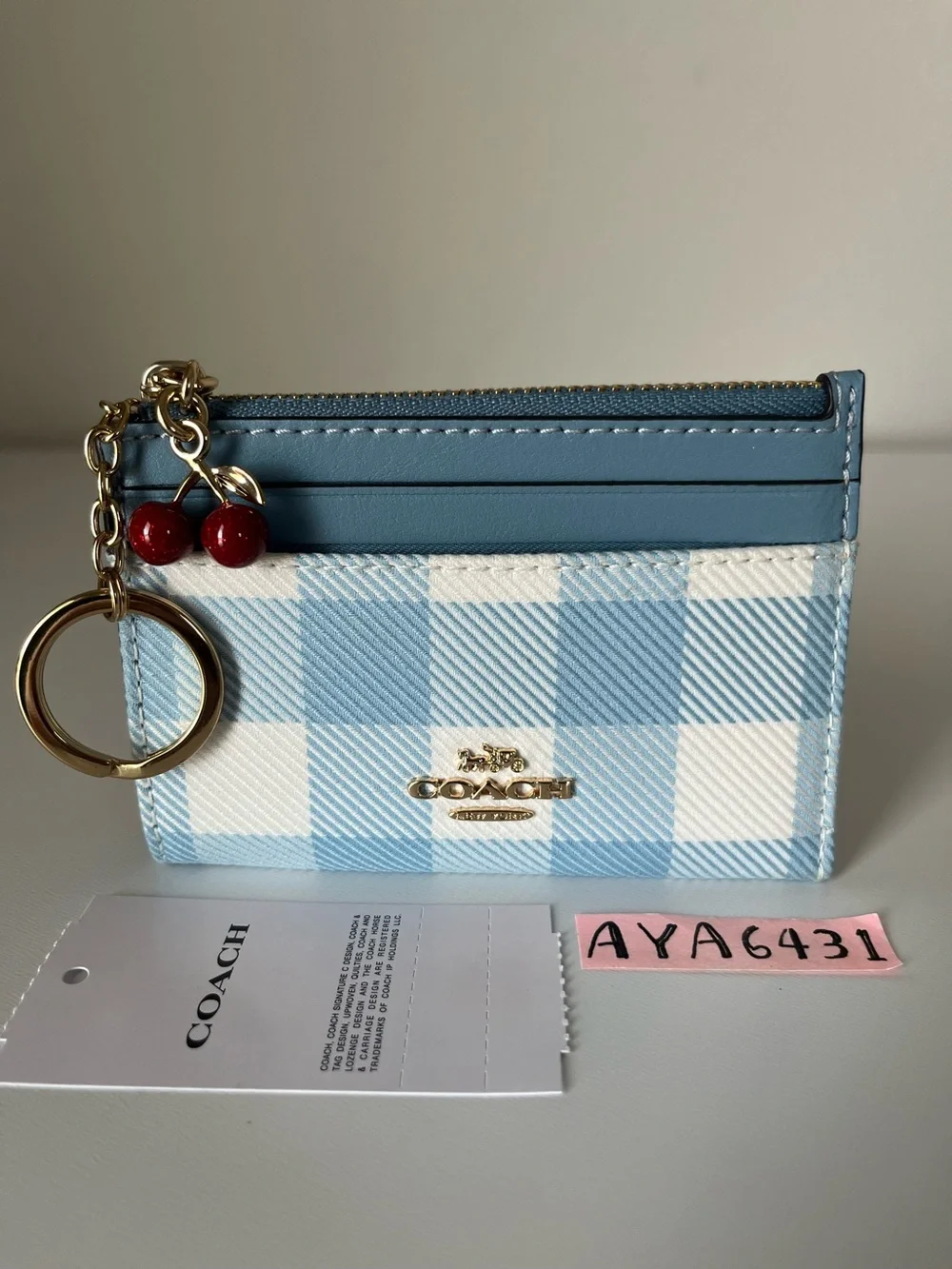 Coach card holder🎈🎈
